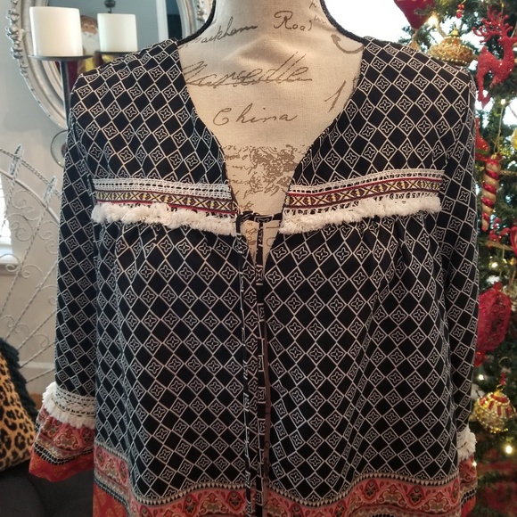 Top - Picture 3 of 5